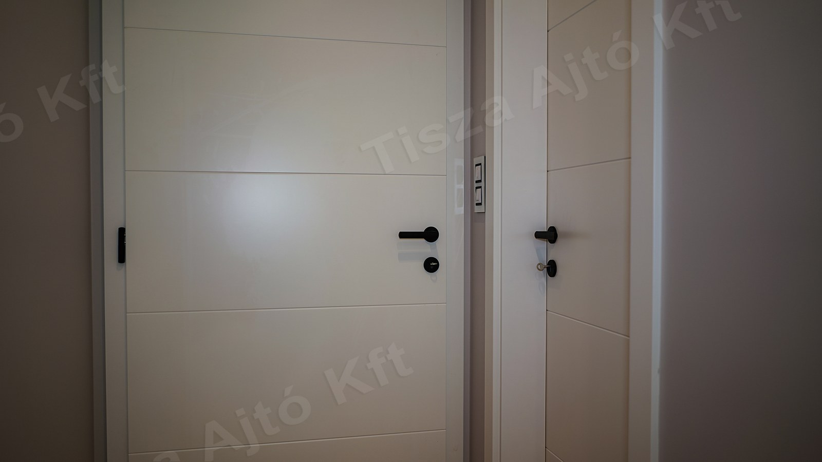 SA704625_1600