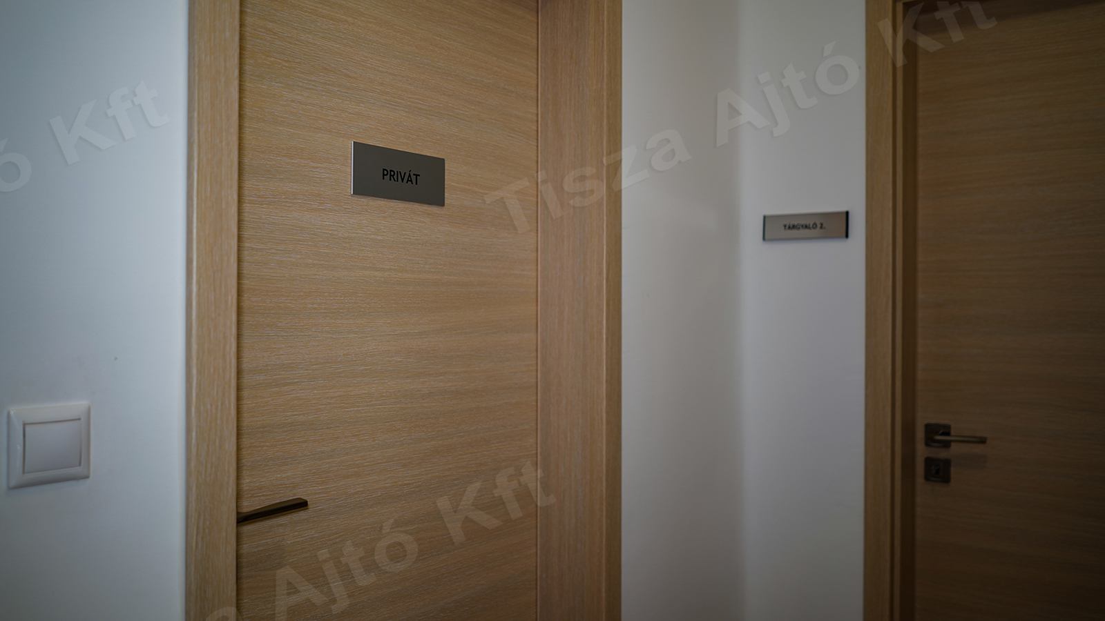 SA704692_1600