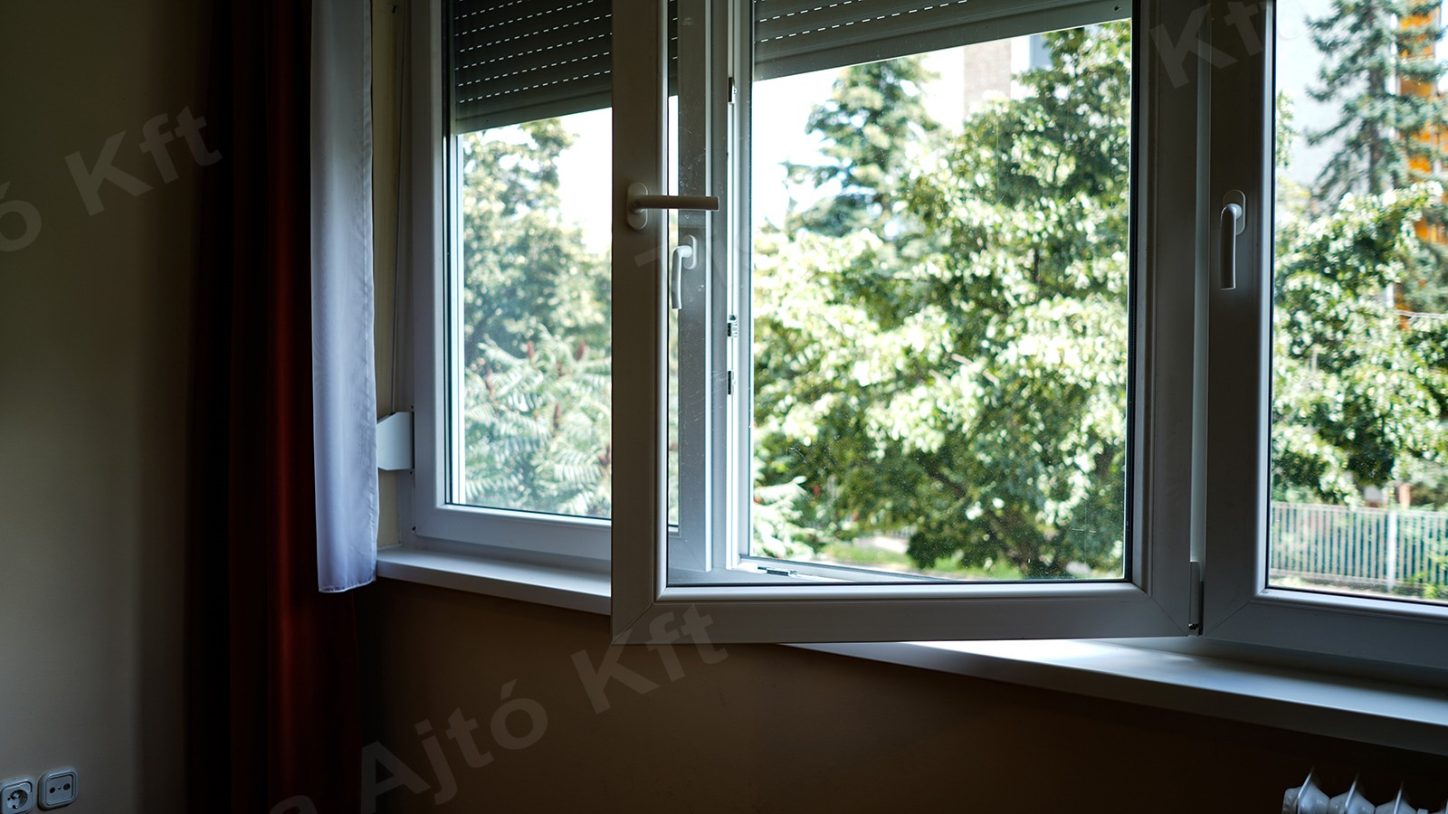 SA704902_1600