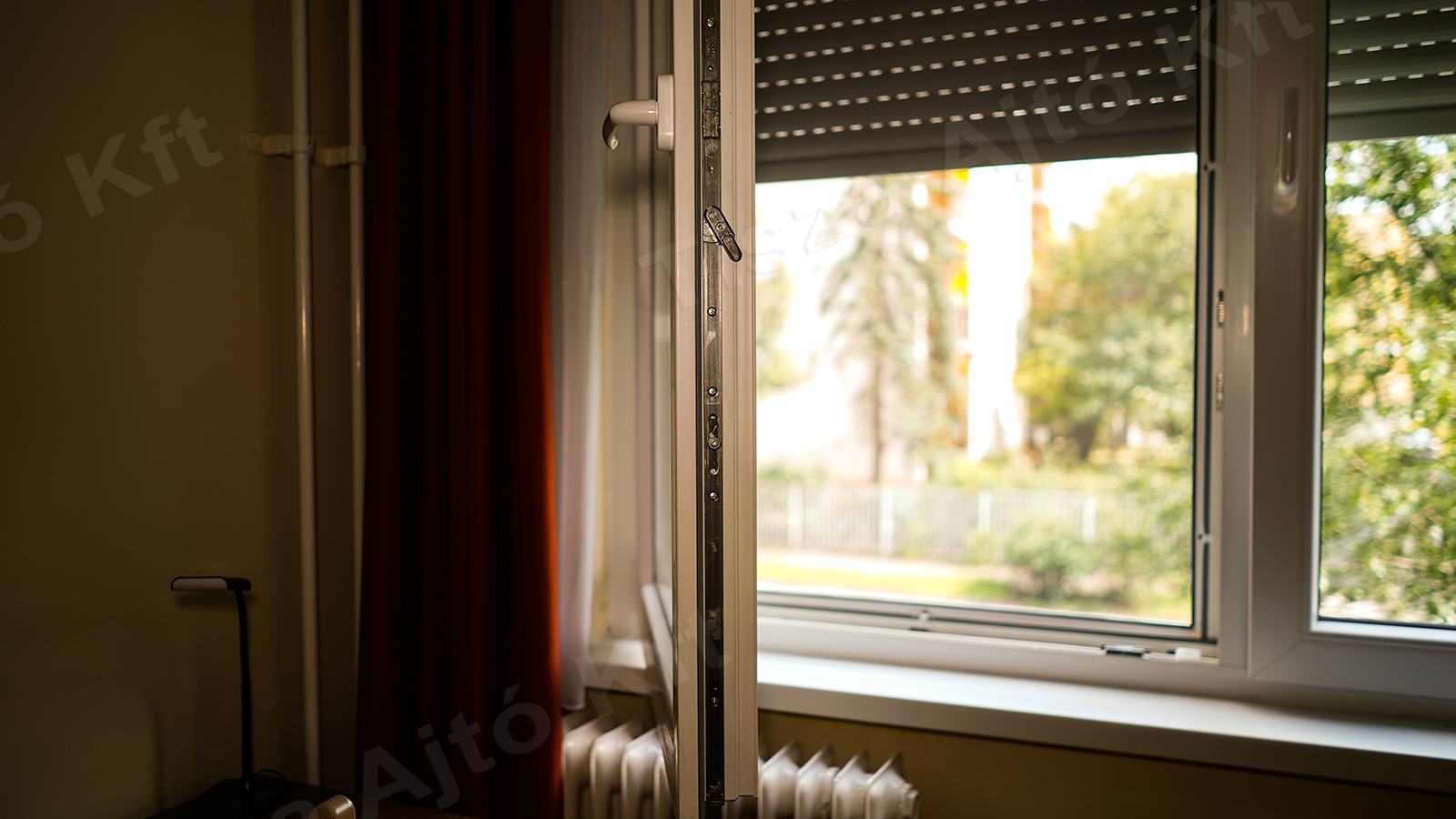 SA704969_1600